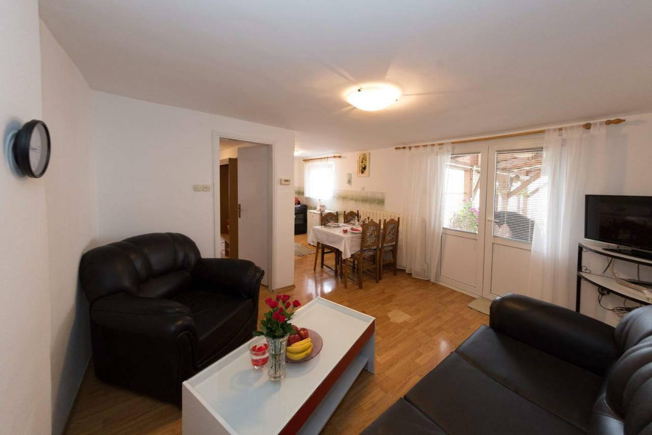 Apartman Antea Otočac Zewnętrze zdjęcie